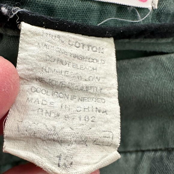 Urban Outfitters Camo Camouflage Distressed Long Shorts Cotton size 13 - Picture 14 of 16